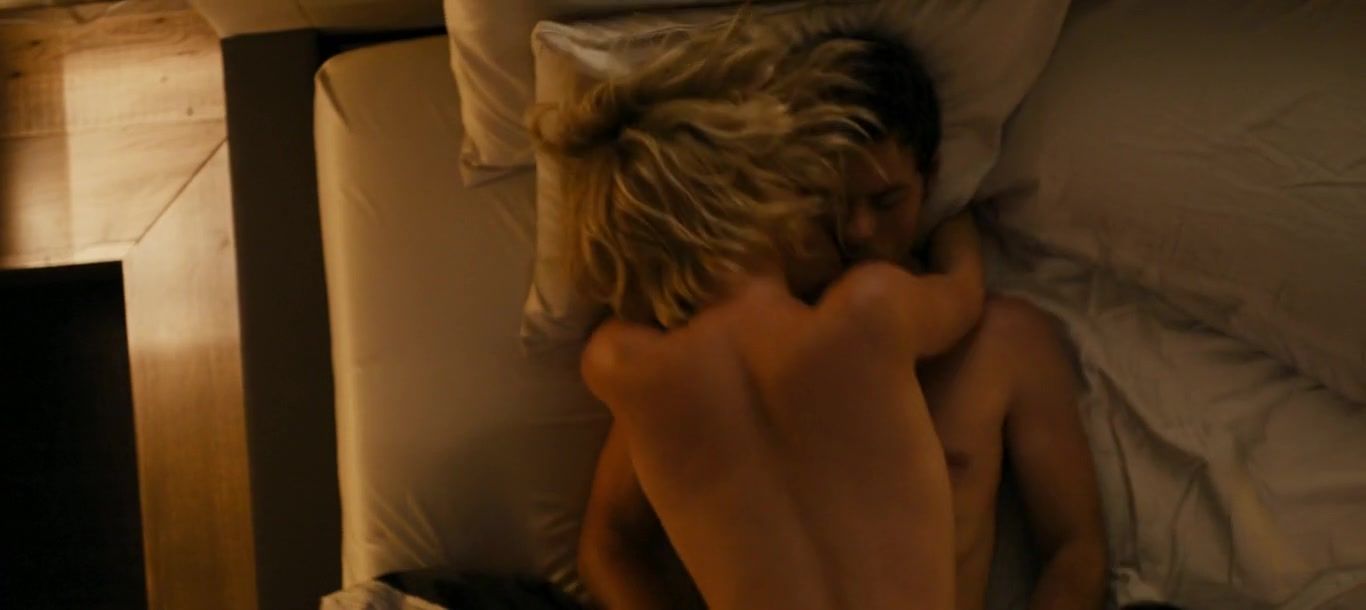 Ex Girlfriends Rachael Taylor nude, Dora Madison Burge nude – The Loft (2014) Pussylick