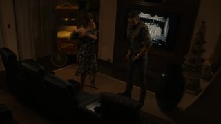 TuKif Lucy Walters Nude - Get Shorty s01e06 (2017) Hindi