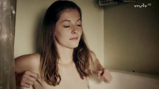 Huge Paula Kroh Nude - Was ich dir noch sagen wollte (2017) XTwisted