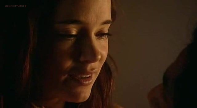 Spying Marguerite Moreau nude – Easy (2003) HomeMoviesTube - 1