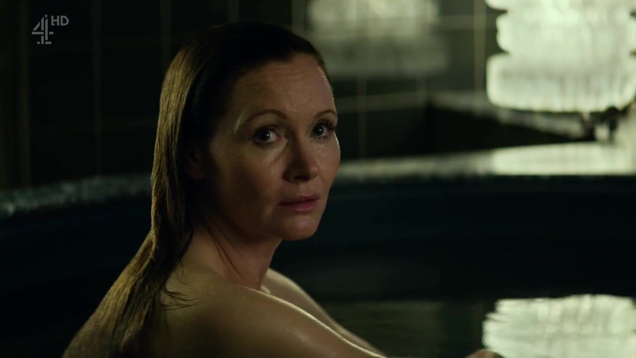 Gapes Gaping Asshole Essie Davis Nude & Sexy - Philip K. Dick's Electric Dreams s01e06 (2017) Brunet