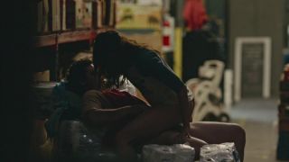 Sexy Whores Frankie Shaw Nude - SMILF s01e04 (2017) Porn Star