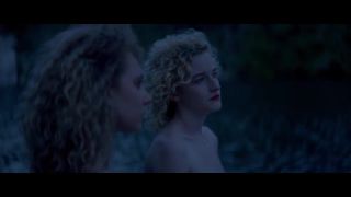 Closeup Juno Temple, Julia Garner Nude - One Percent More Humid (2017) Kissing