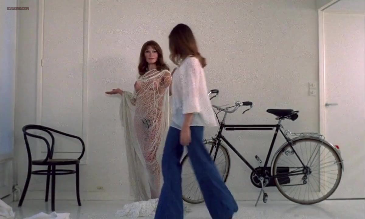 3D-Lesbian Olga Georges-Picot Nude - Glissements progressifs du plaisir (1973) India - 1