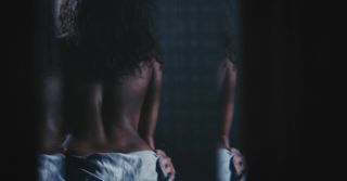 AZGals Lyndie Greenwood Nude - Cut to the Chase (2016) Deep Throat