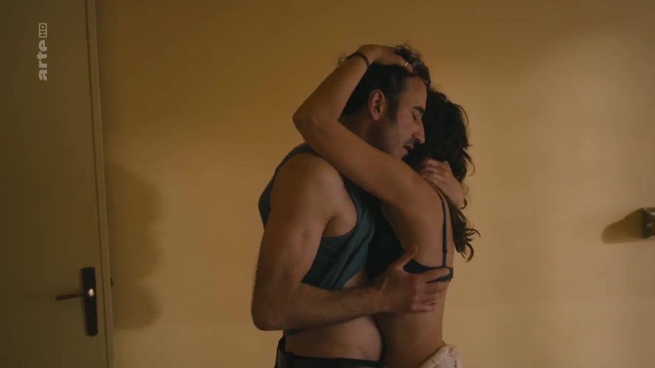 Real Orgasm Alessia Barela Nude - 7 giorni (2016) Jap