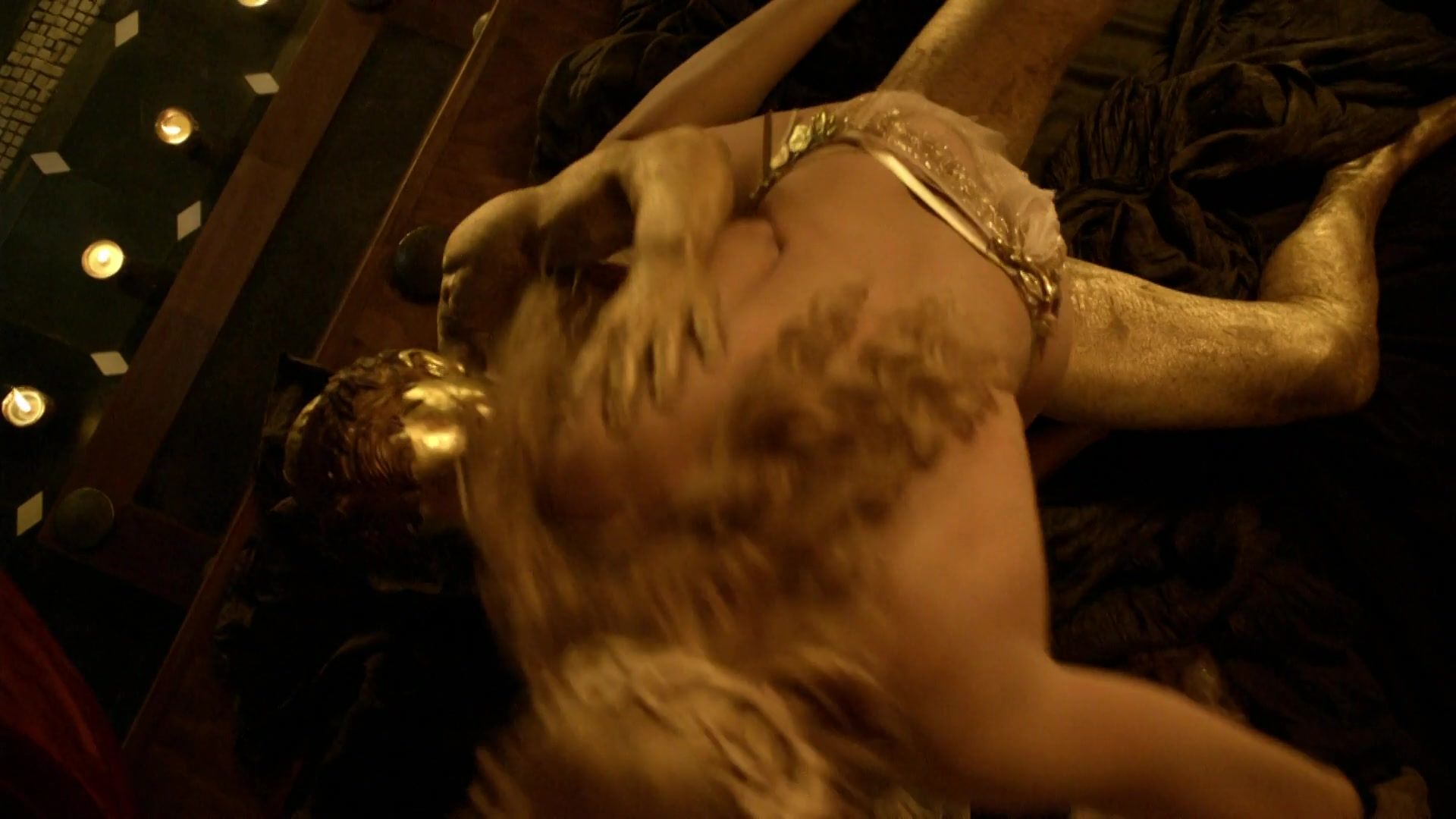 Usa Viva Bianca - Spartacus Blood and Sand s01e09 (2010) Woman Fucking - 1
