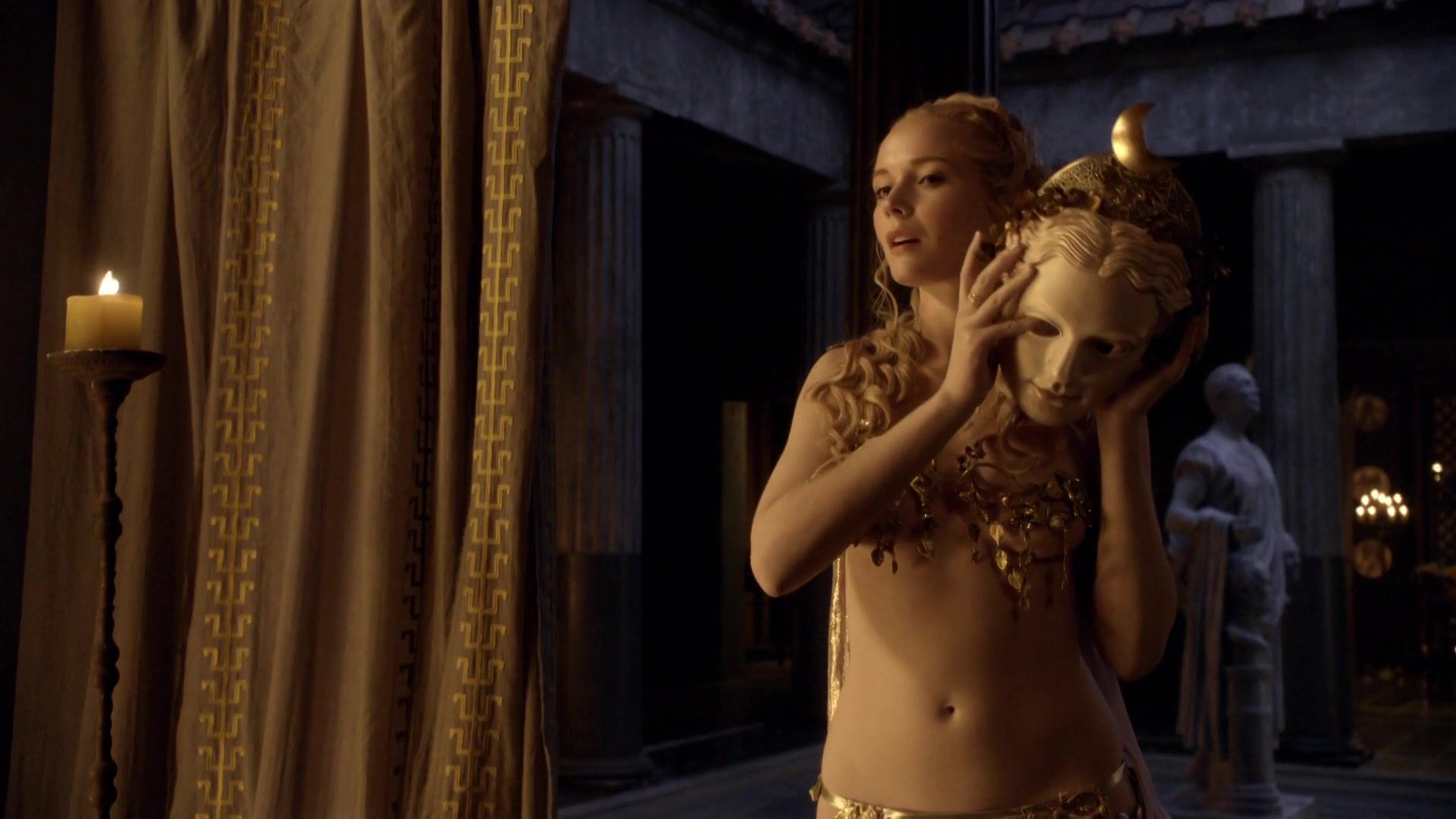 Bosom Viva Bianca - Spartacus Blood and Sand s01e09 (2010) Old-n-Young