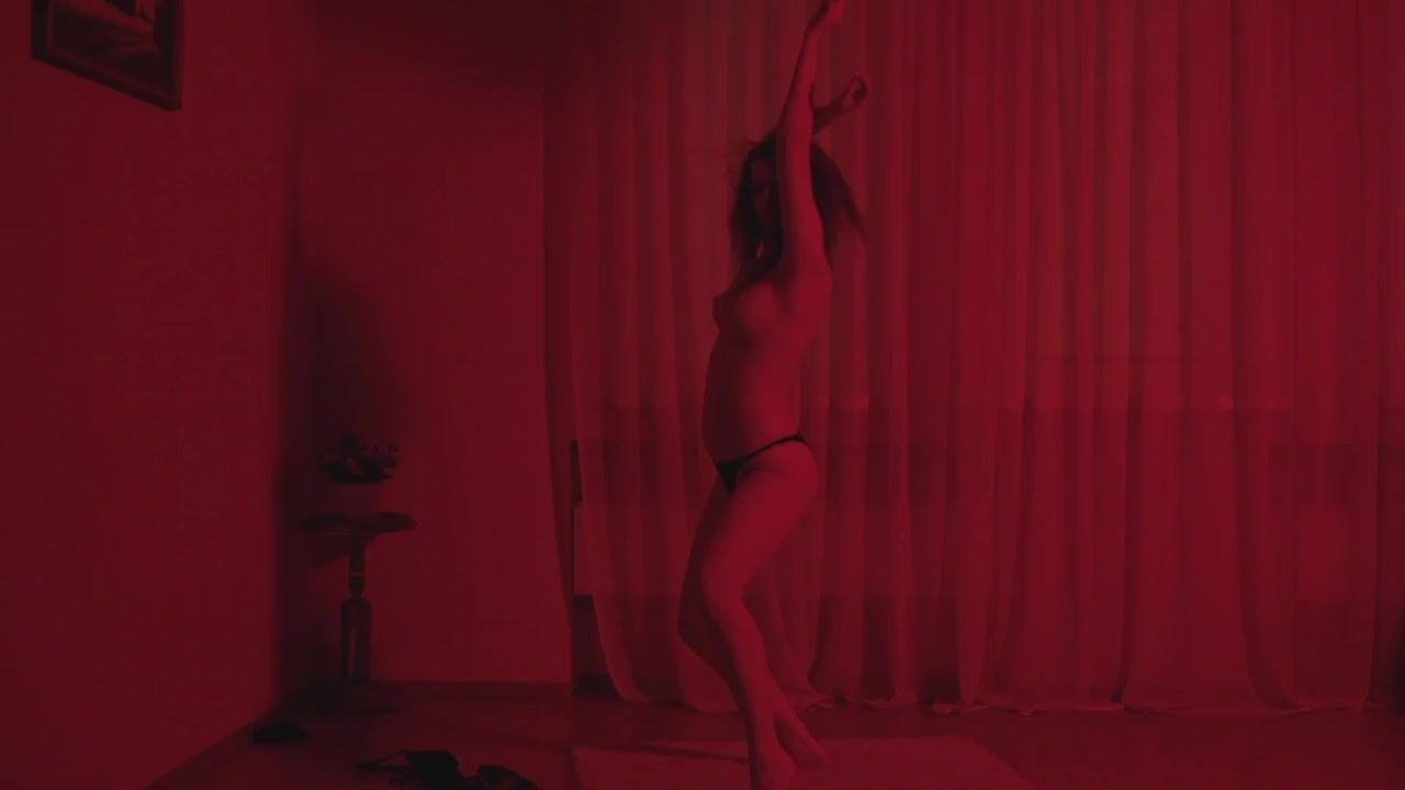 Gay Ass Fucking Pelageya Aladinskaya Nude - Kozha (2015) Metendo