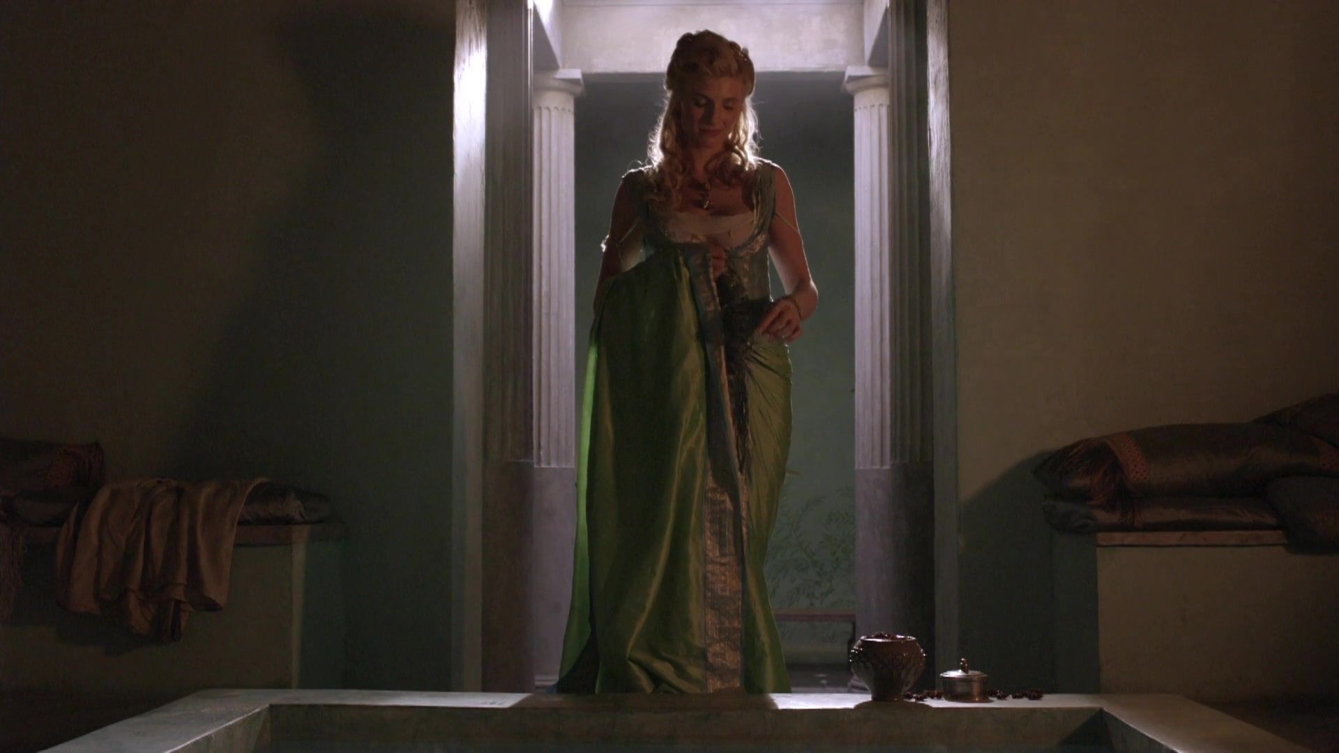 FantasyHD Viva Bianca - Spartacus Blood and Sand s01e10 (2010) Ass To Mouth - 1