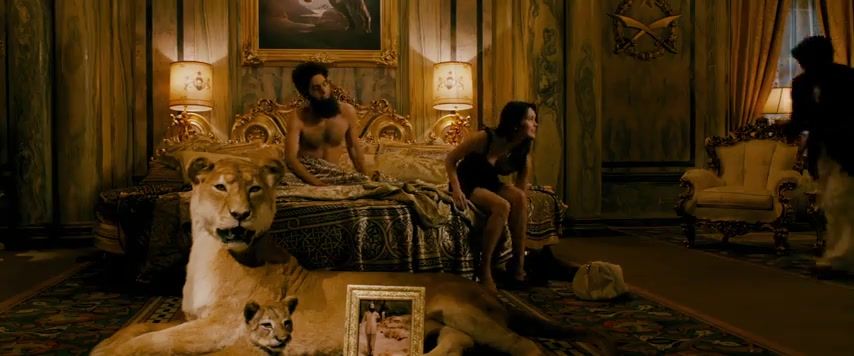 Myfreecams Megan Fox, Anna Faris etc. Sexy - The Dictator (2012) Doggie Style Porn