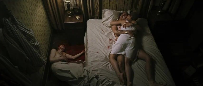 Shecock Salma Hayek Sexy, Alice Krige Nude - Lonely Hearts (2006) Making Love Porn - 1