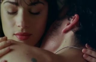 The Amanda Ryan Nude - The Hunger (1997) Making Love Porn