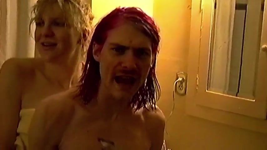 Bailando Courtney Love Nude - Kurt Cobain. Montage of Heck (2015) SpicyTranny