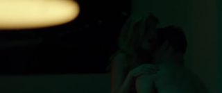 nHentai Eliza Taylor Nude - The November Man (2014) Cogida