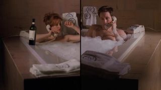 Ice-Gay Gillian Anderson Nude - The X-Files (2000) s07e19 Chupa
