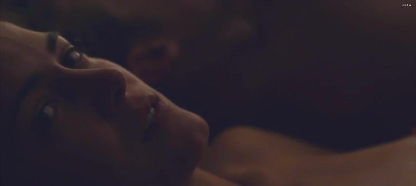 Room Isabelle Ryan, Léa Moszkowicz Nude - Happy (2015) HomeMoviesTube