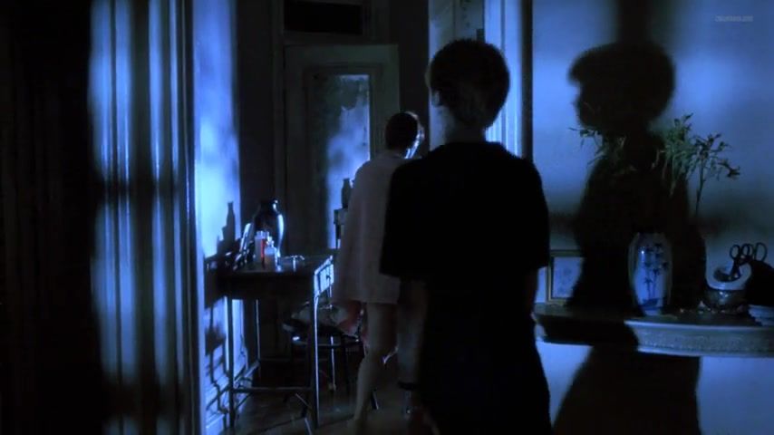 Hiddencam Jennifer Jason Leigh Nude - Single White Female (1992) Nutaku - 1