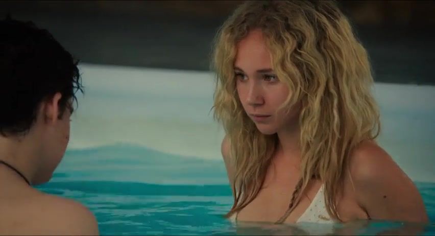 Happy-Porn Juno Temple, Riley Keough Nude - Jack and Diane (2012 Casting - 2