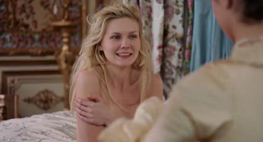 Rebolando Kirsten Dunst Nude - Marie Antoinette (2006) Plump