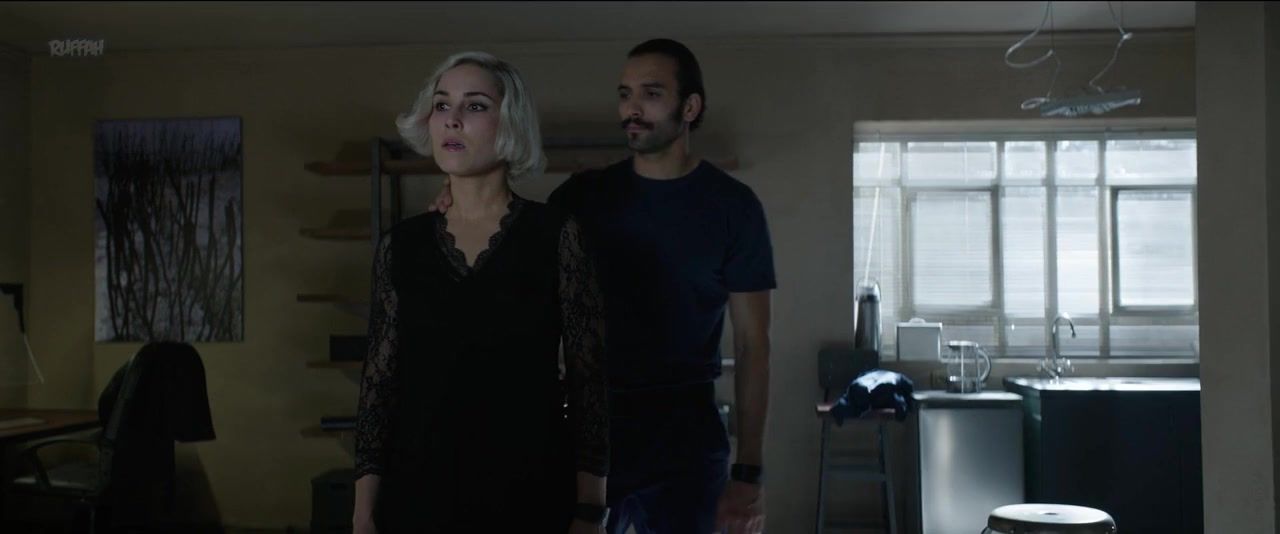 Celebrity Noomi Rapace Nude - What Happened To Monday (US 2017) C.urvy - 1