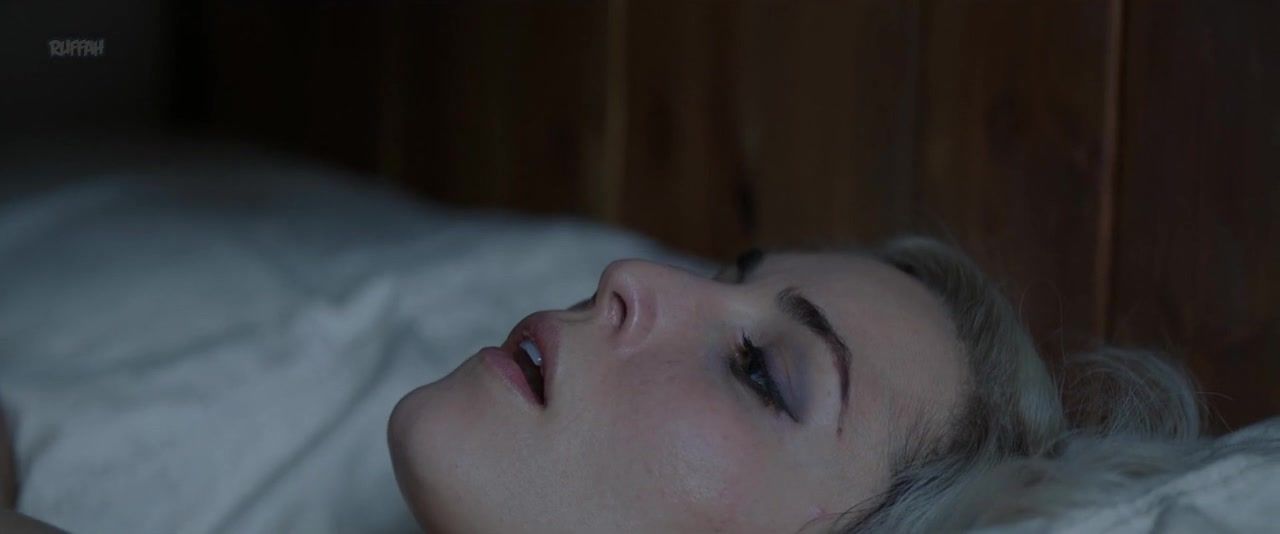 Coeds Noomi Rapace Nude - What Happened To Monday (US 2017) Free Teenage Porn - 2