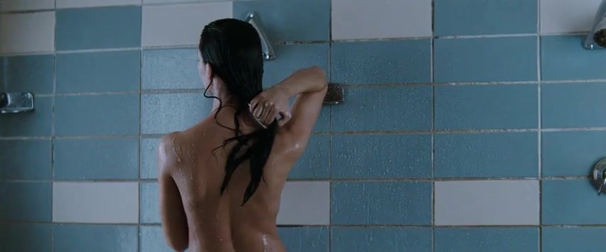 Transsexual Odette Annable Nude - The Unborn (2009) Big Ass