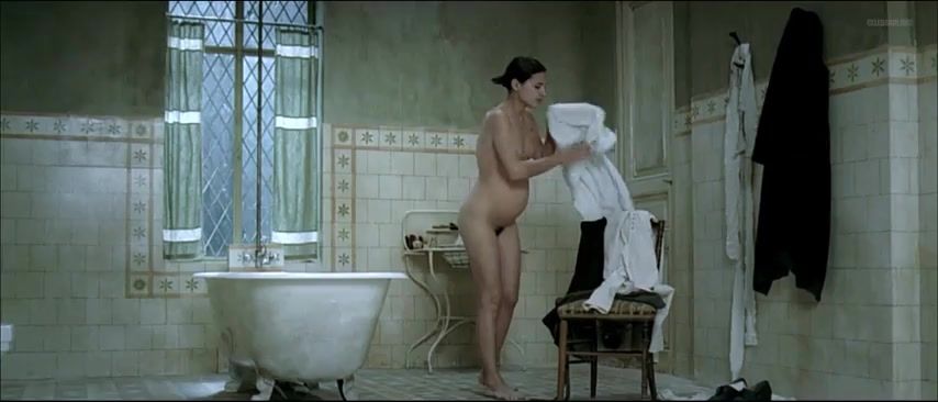 Ero-Video Virginie Ledoyen Nude - Saint Ange (2004) Parship - 2
