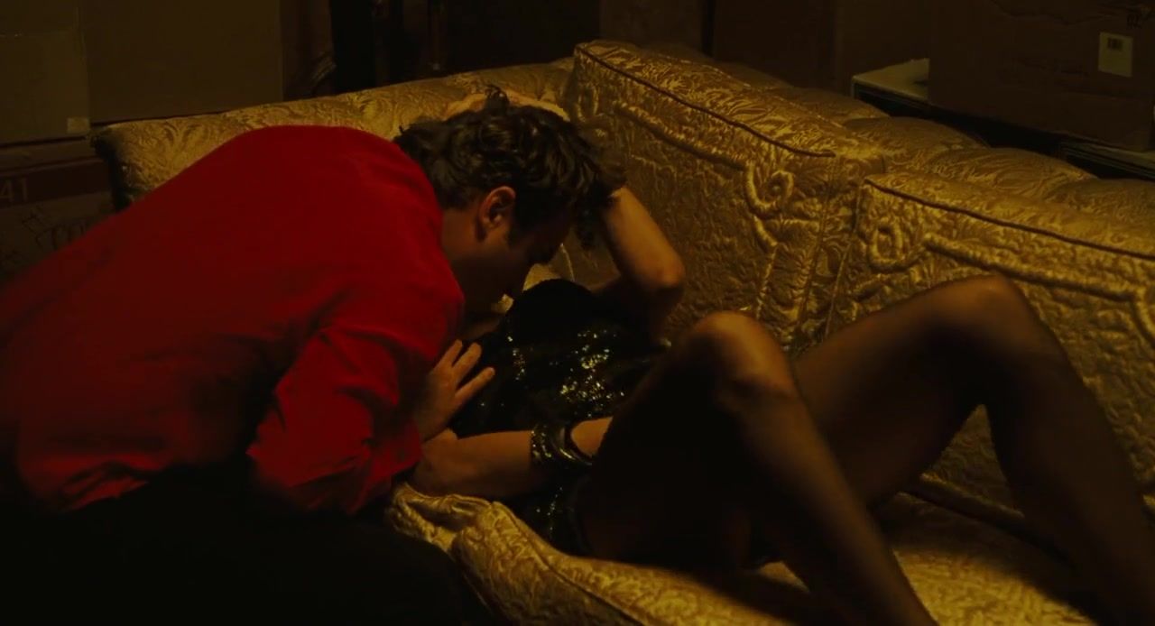 Action Eva Mendes Nude - We Own the Night (2007) Stepfather