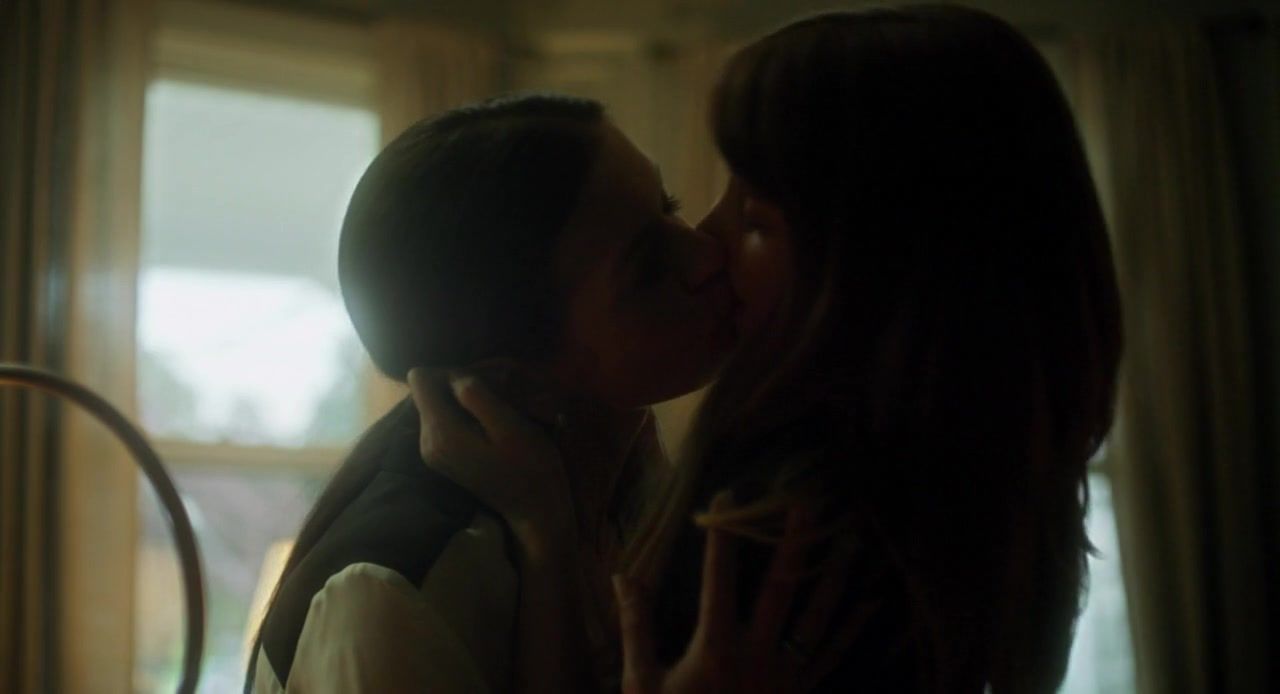 Lesbian Sex Rooney Mara, Catherine Zeta-Jones Nude - Side effects (2012) Pija - 1