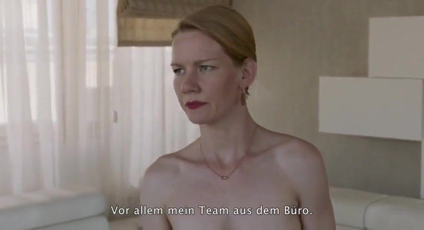 Bongacams Sandra Huller, Ingrid Bisu Nude - Toni Erdmann (2016) Belly - 2