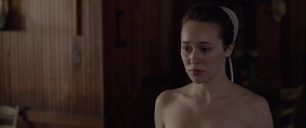 Closeups Alycia Debnam-Carey Nude - The Devil's Hand (2014) Spy Camera - 1