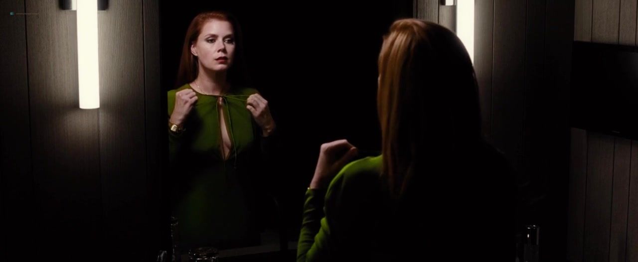PinkRod Amy Adams, Isla Fisher, Ellie Bamber Nude - Nocturnal Creatures (2016) Stripping - 2