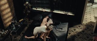 Freak Lucy Gordon Nude - Gainsbourg (2010) Cameltoe
