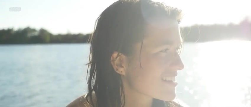 Beach Josefine Feldmann Nude - Måla (DK 2017) Real Amature Porn - 1