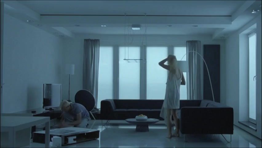 Bald Pussy Agnieszka Zulewska, Monika Pokorska Nude – Fragmenty (2014) Casal - 1
