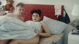 VoyeurHit Essi Hellen, Miina Penttinen Nude - Donna s01 (2017) Sofa