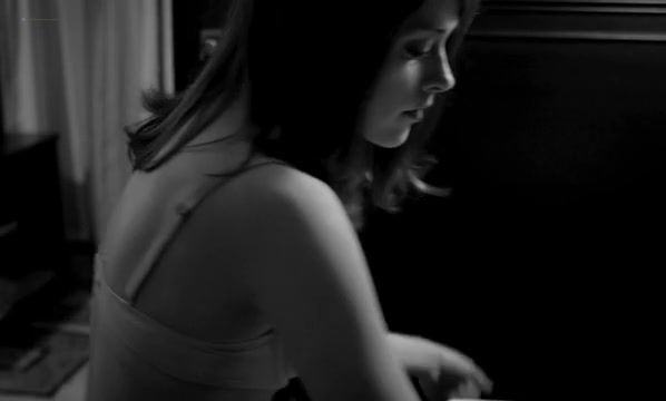 France Lauren Ashley Carter nude – Darling (2015) Sexy Girl