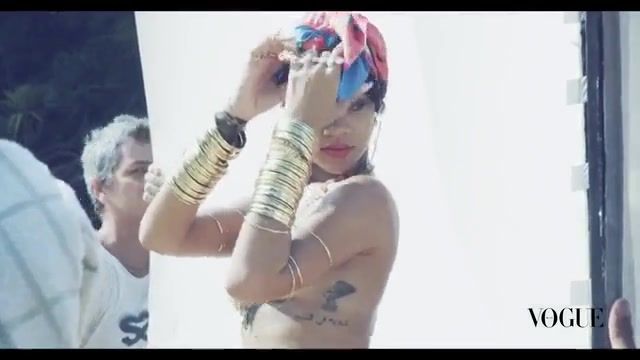 Hotfuck Rihanna sexy – Vogue Brasil- Behind The Scenes (2014) Movies - 1