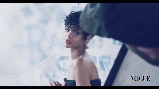 Gay Boys Rihanna sexy – Vogue Brasil- Behind The Scenes (2014) Secret