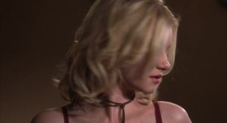 Tribbing Elisha Cuthbert Sexy - The Girl Next Door (2004) Nude