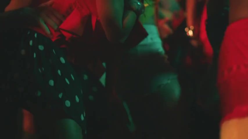 Porno Amateur Rihanna Sexy & DJ Khaled - Wild Thoughts ft. Bryson Tiller (2017) UpComics - 2