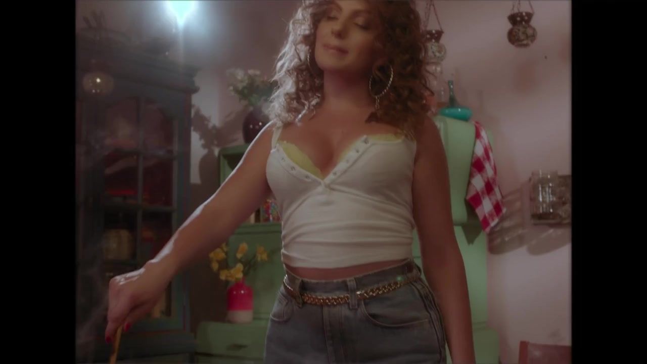 Ex Girlfriend Alexandra Stan Sexy - Mami (2018) Music Video VRBangers - 2