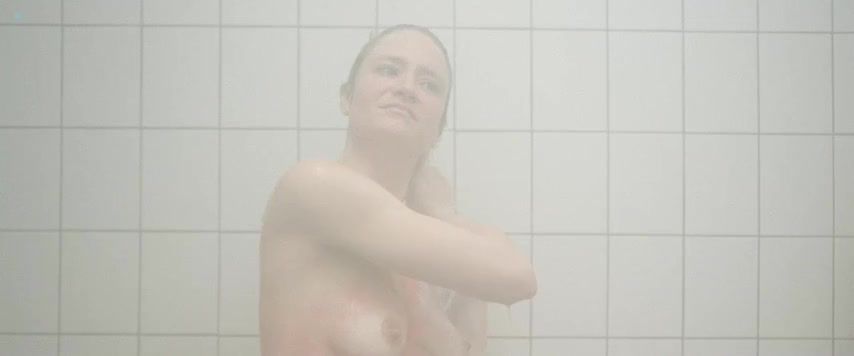 ChatRoulette Julia Jentsch Nude – 24 Wochen (2016) Flashing - 1