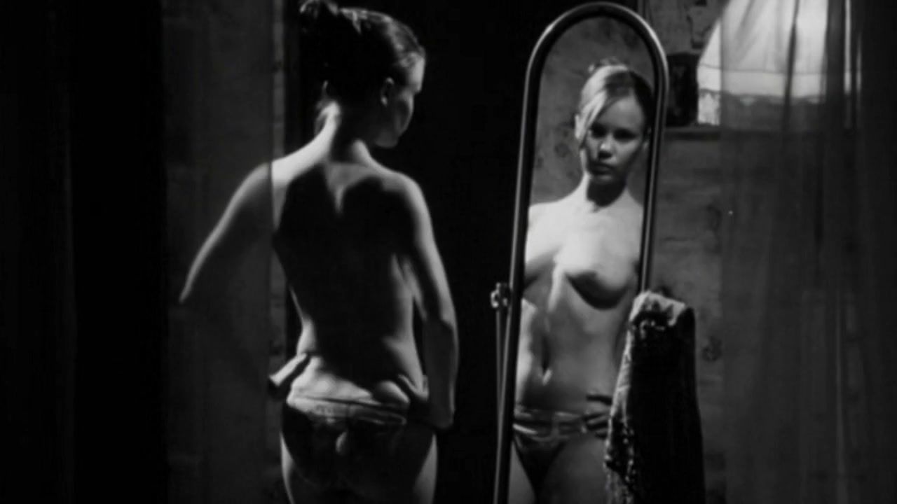 Homosexual Saija Lentonen Nude - Young Love (2001) Hung - 1