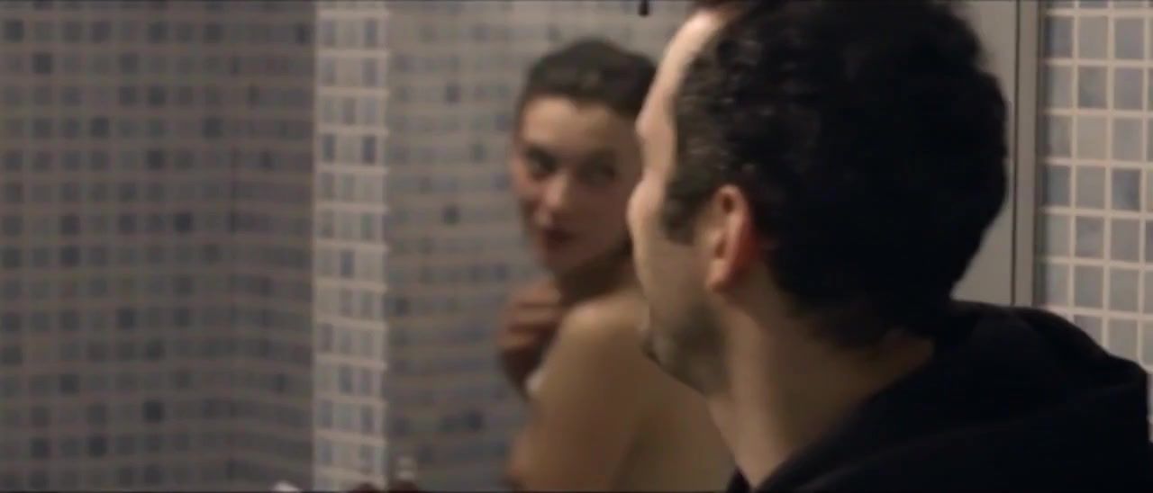 Banheiro Sara Stanic, Leona Paraminski Nude - Nije sve u lovi (2013) Amatur Porn - 1