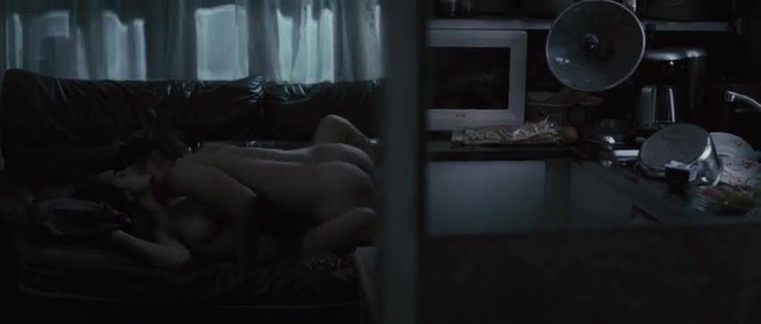 Gape Clara Ponsot naked - Cosimo e Nicole (2012) Milk - 1
