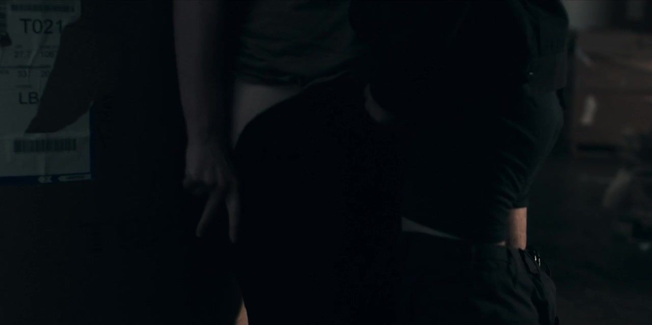 Foursome Elisabeth Moss naked - The Handmaid's Tale s02e02 (2018) Big Butt
