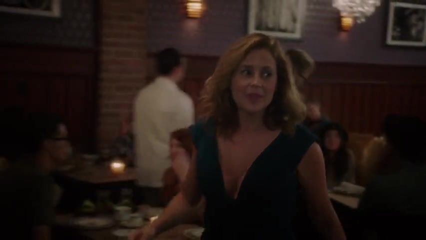 Hairy Jenna Fischer hot - Splitting Up Together s01e04 (2018) Hand