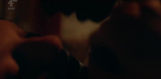 Nipple Tallulah Haddon nude - Kiss Me First- (2018) season 01-episode 04 Dorm